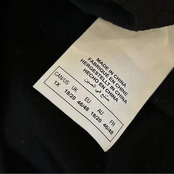 In every story Black Button-Up Women's Top 1X - Picture 7 of 11